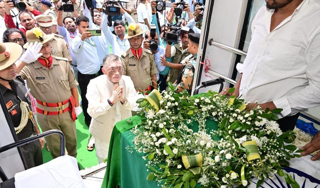 झारखंड विधानसभा में शिबू सोरेन को राज्यपाल और विधानसभा अध्यक्ष ने दी श्रद्धांजलि