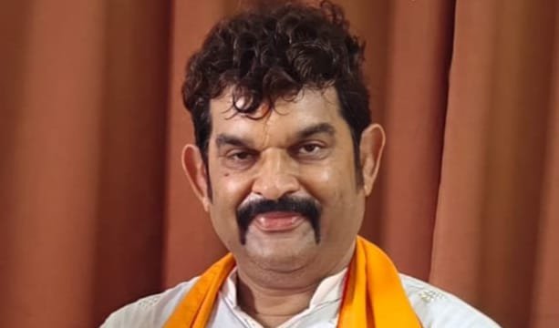 भाजपा जिला महामंत्री राजू चतुर्वेदी ने अपना पक्ष रखा