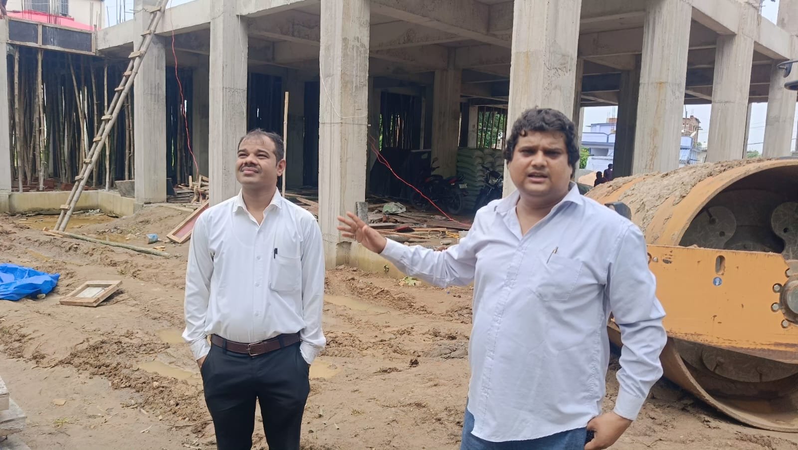 पेड़ों को काटकर बनाया जा रहा बिल्डिंग घटिया निर्माण कार्य:रूचिर तिवारी