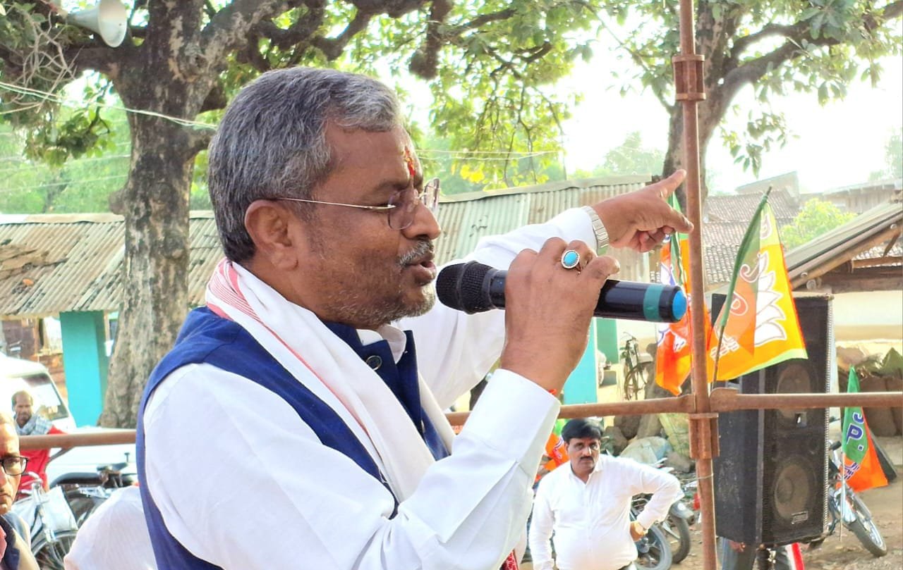पैसे और पद के लालच वाले पदाधिकारी उच्च पद पर बैठे नेताओं के खिलाफ कर रहे षडयंत्र:बाबूलाल मरांडी