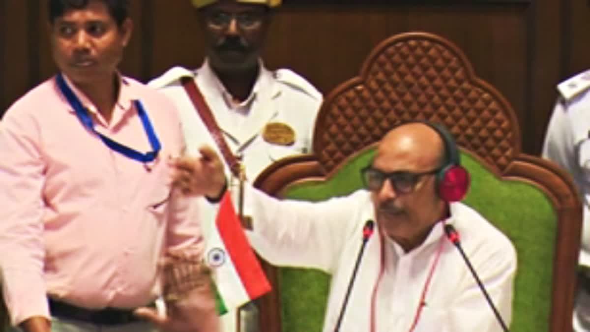 हंगामे की भेंट चढ़ी प्रश्नकाल की कार्यवाही,वेल में पक्ष और विपक्ष के बीच जमकर हुई खींचतान