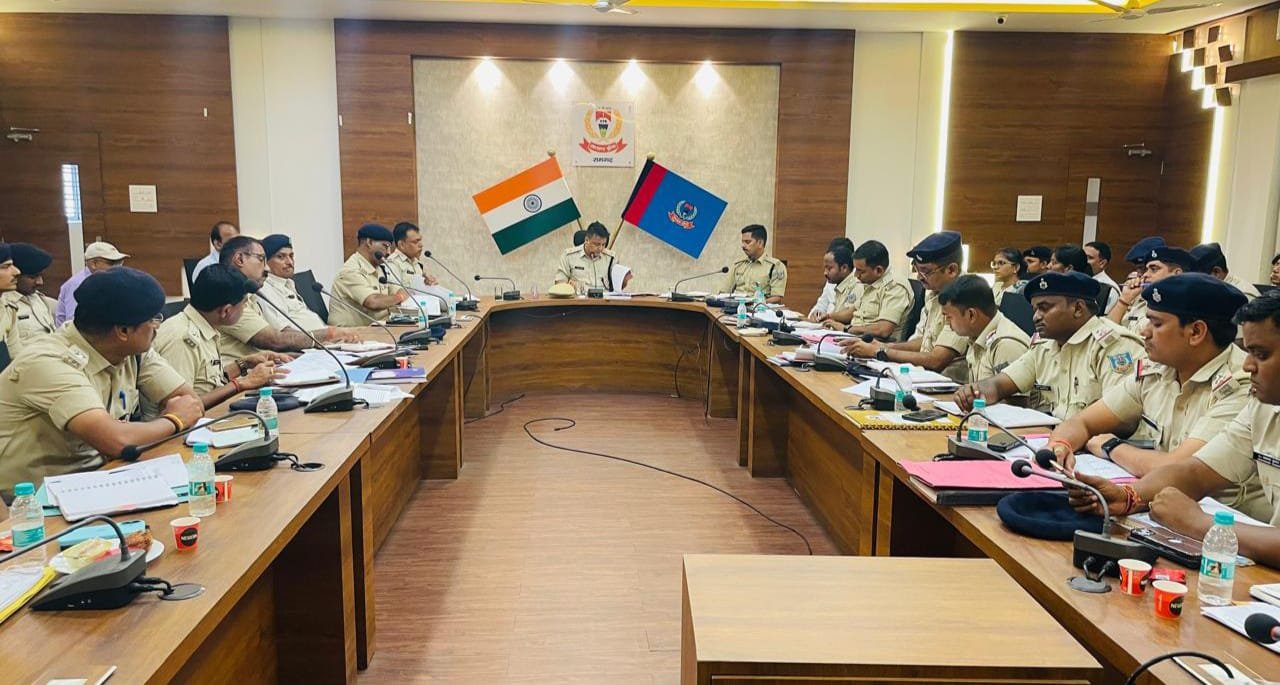 पुलिस अधीक्षक कार्यालय में अपराध समीक्षा बैठक का आयोजन