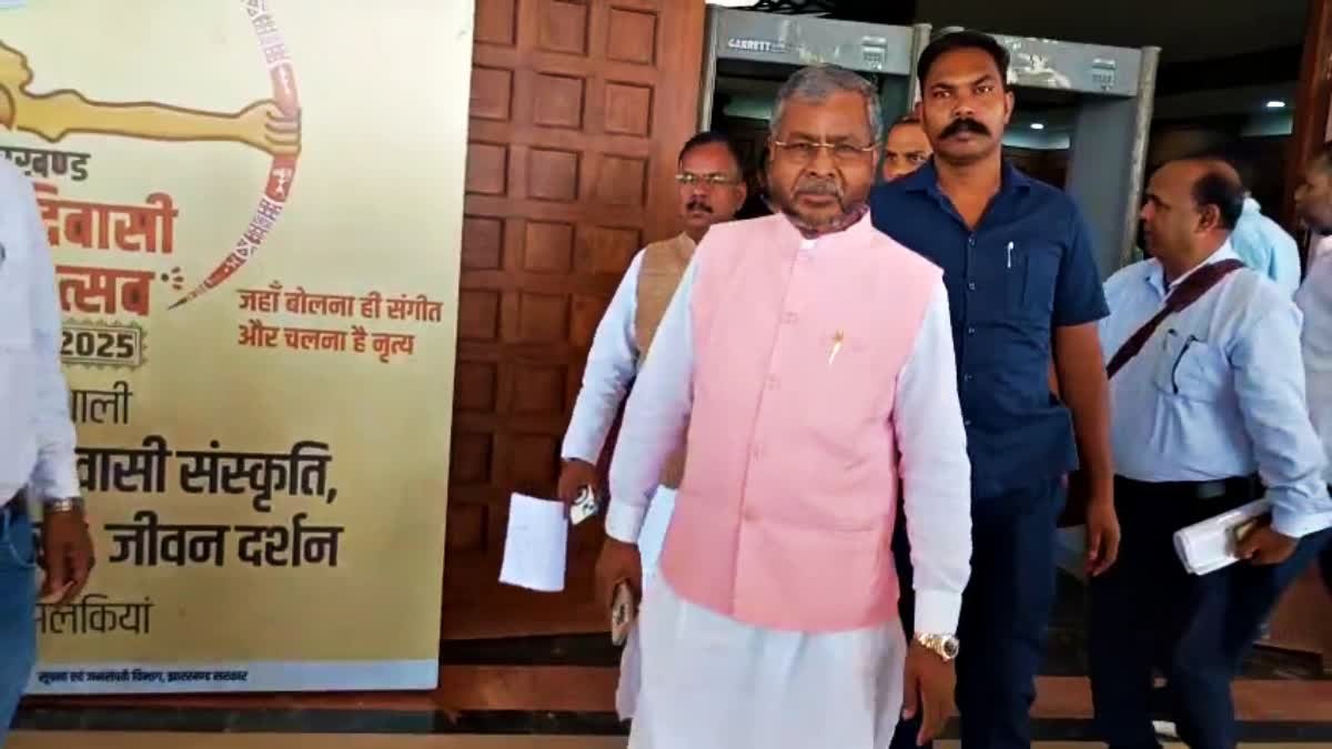हंगामे के साथ शुरू हुआ झारखंड विधानसभा का मानसून सत्र