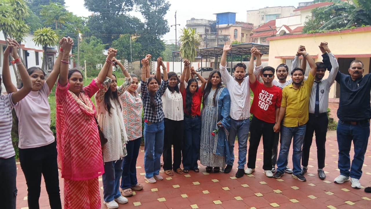झारखंड में ‘वोट चोरी’ के खिलाफ बिगुल, प्रदर्शन एवं नारेबाजी कर चुनाव आयोग एवं भाजपा पर लोकतंत्र खत्म करने का आरोप