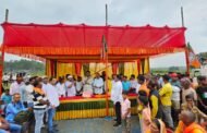 झमाझम बारिश के बीच उमड़ा आस्था का जनसैलाब,सांसद मनीष जायसवाल के आध्यामिक प्रयास को मिला पुरजोर समर्थन