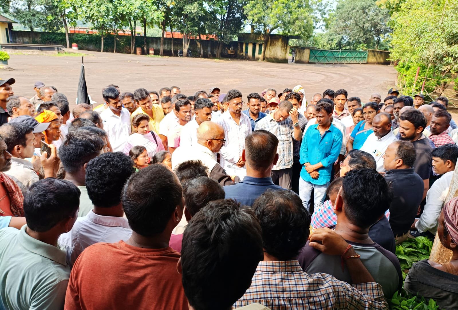 भारतीय क्रांतिकारी मजदूर संघ के द्वारा मजदूरों की समस्याओं को लेकर दयाल स्टील लिमिटेड से वार्ता की