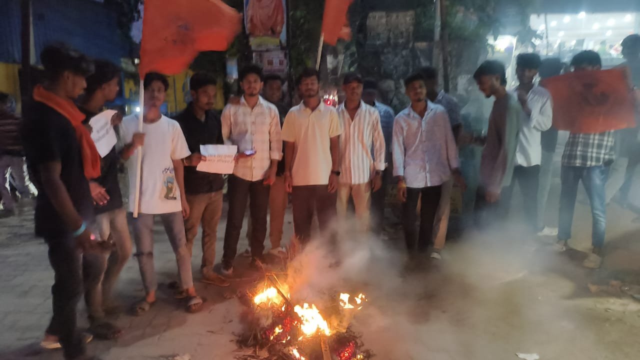 विश्विद्यालय विधेयक के खिलाफ अभाविप ने निकाला आक्रोश यात्रा