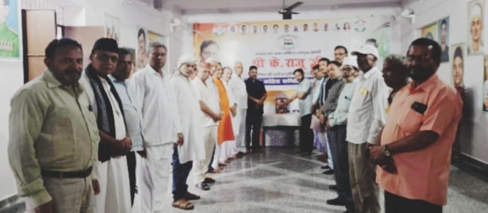 वरिष्ठ कांग्रेसी पीएन सिंह की 12 वीं पुण्यतिथि पर श्रद्धासुमन अर्पित
