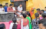 कोल कंपनी गणेश पूजा समिति द्वारा भंडार का आयोजन किया