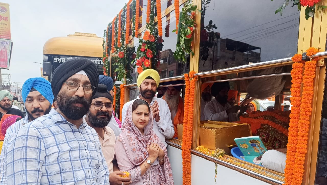 रामगढ़ में श्री गुरु तेगबहादुर साहिब जी के 350 वें शहीदी नगर किर्तन का हुआ भव्य स्वागत