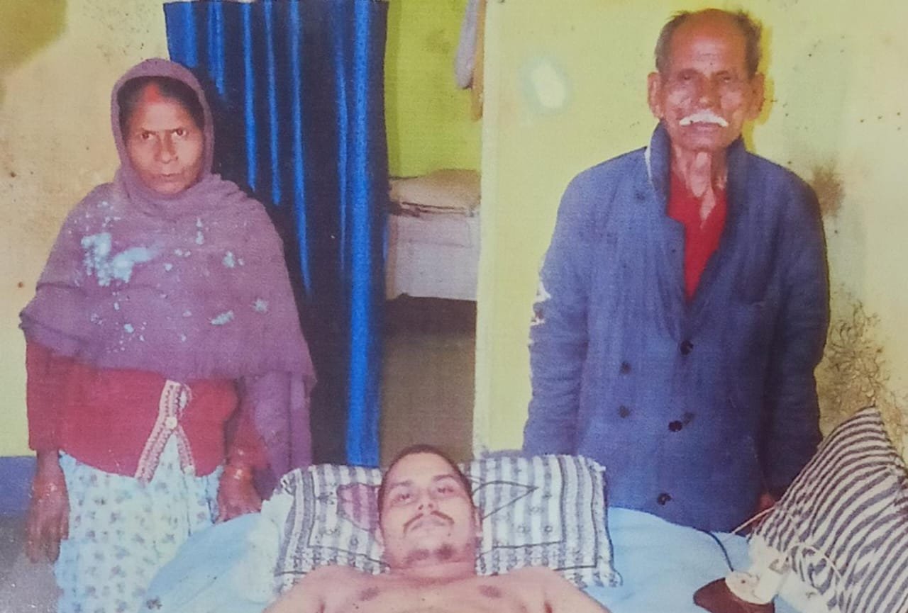 पड़ोसी से परेशान होकर आत्मदाह करने को लेकर ओपी में आवेदन