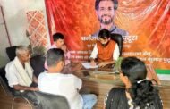जन्मदिन पर भी जनता दरबार में समस्याएँ सुनते दिखे सांसद प्रतिनिधि धनंजय कुमार पुटूस