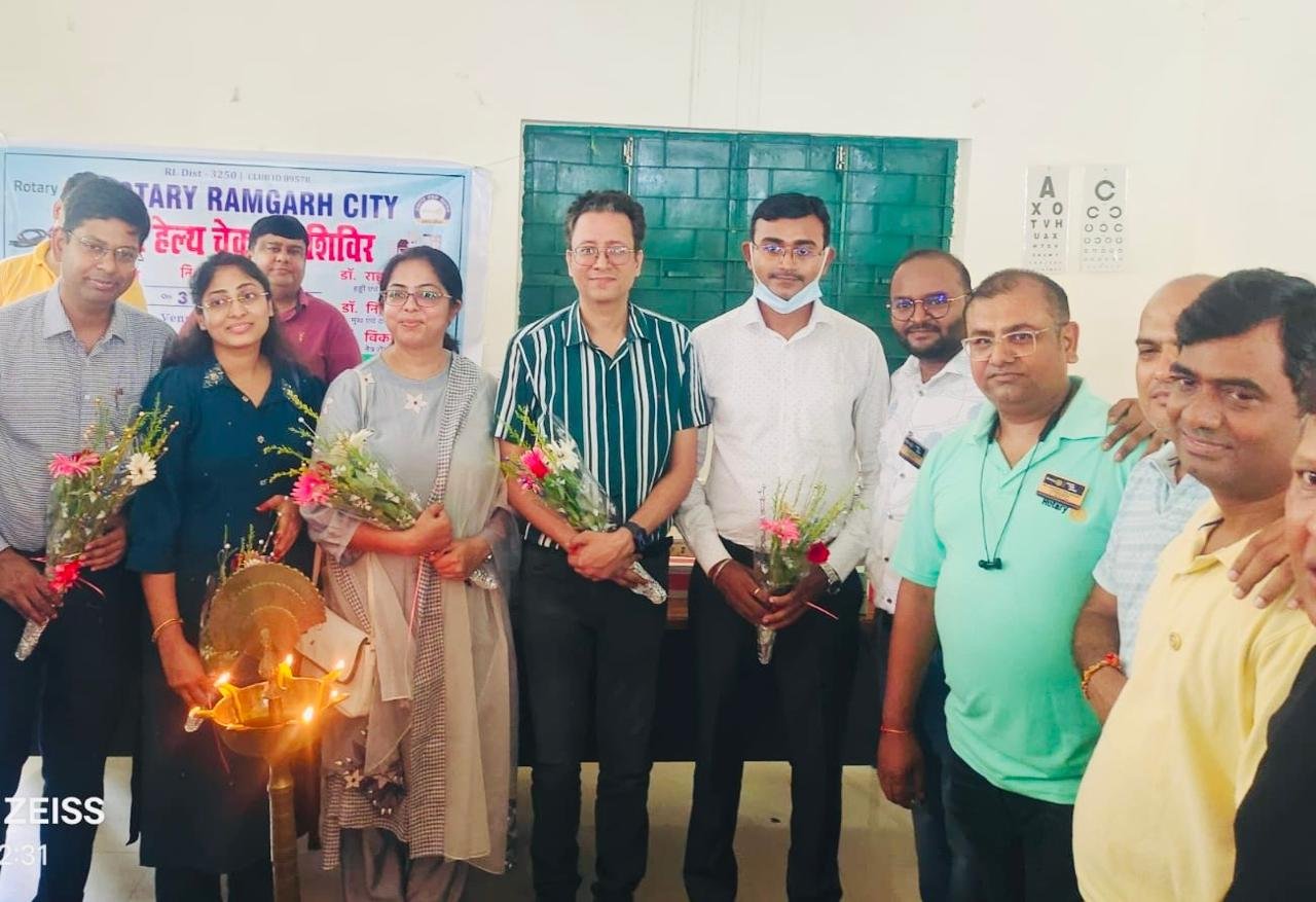 रोटरी रामगढ़ सिटी ने निशुल्क मेगा हेल्थ चेकअप शिविर का आयोजन किया