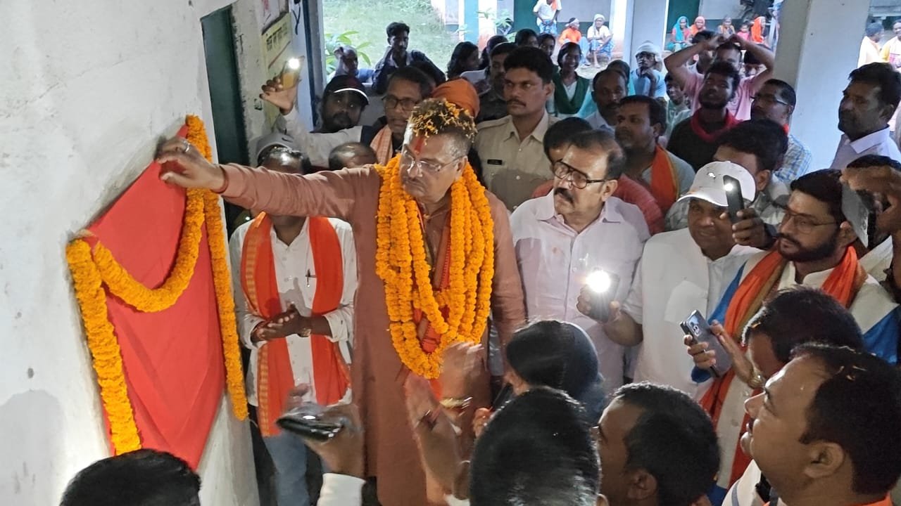 सांसद मनीष जायसवाल ने विष्णुगढ़ के उच्चाघाना में 1.30 करोड़ रुपये के स्कूल उन्नयन कार्यों का किया शिलान्यास