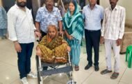 लघु उद्योग भारतीय रामगढ़ ने दिव्यांग को व्हीलचेयर उपलब्ध कराया