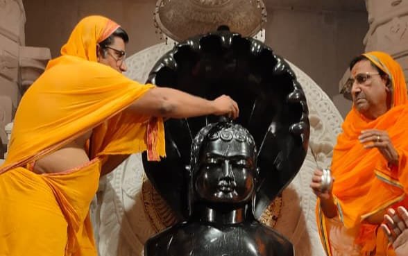 श्री दिगंबर जैन मंदिरों में हुई उत्तम संयम धर्म की पूजा