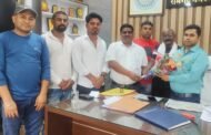 रामगढ़ नगर परिषद के कार्यपालक पदाधिकारी का आजसू ने किया अभिनंदन