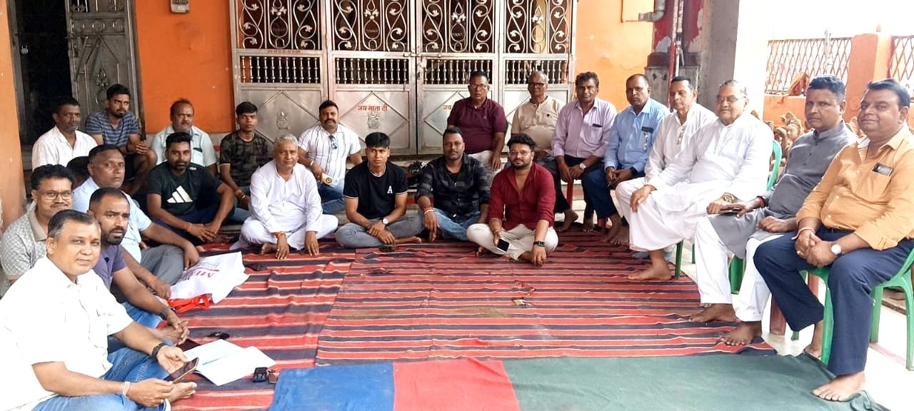 कुजू में श्री श्री सार्वजनिक दुर्गा पूजा समिति की बैठक संपन्न