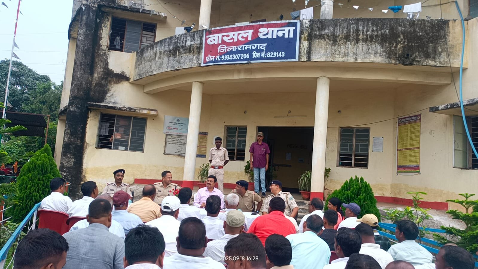 बासल थाना में दुर्गा पूजा को लेकर शांति समिति की बैठक