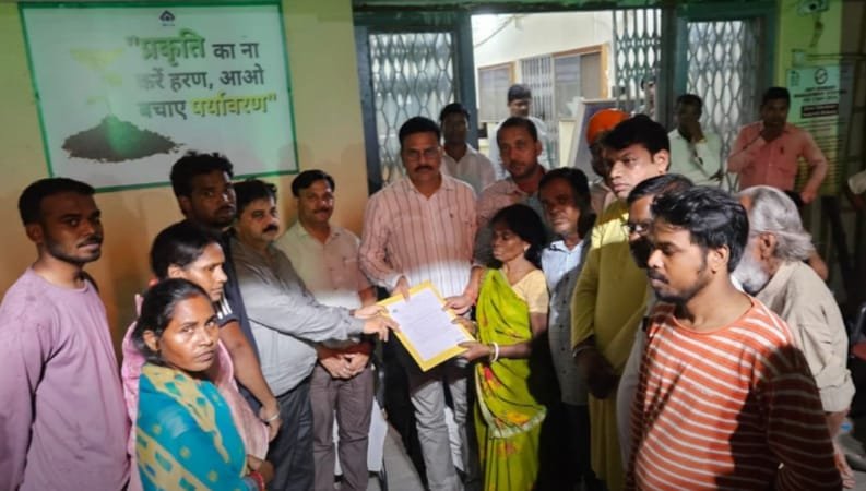 इफिको गेट से समझौता होने के बाद बालदेव बेदिया का शव हटाया गया