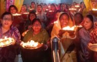माता वैष्णों देवी मंदिर में महिलाओं ने की सामूहिक आरती
