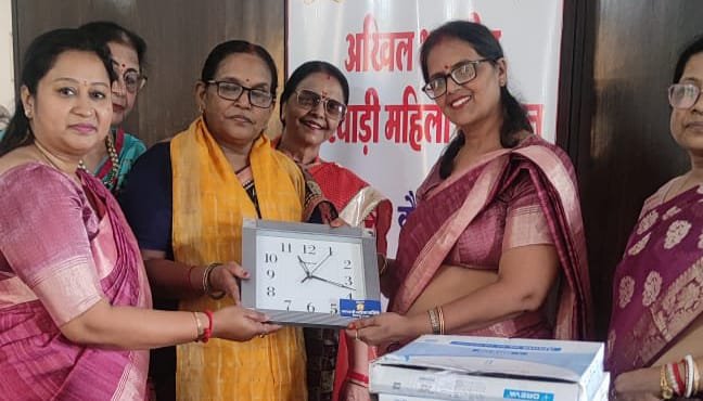 मारवाड़ी महिला समिति ने शिक्षिकाओं को सम्मानित किया