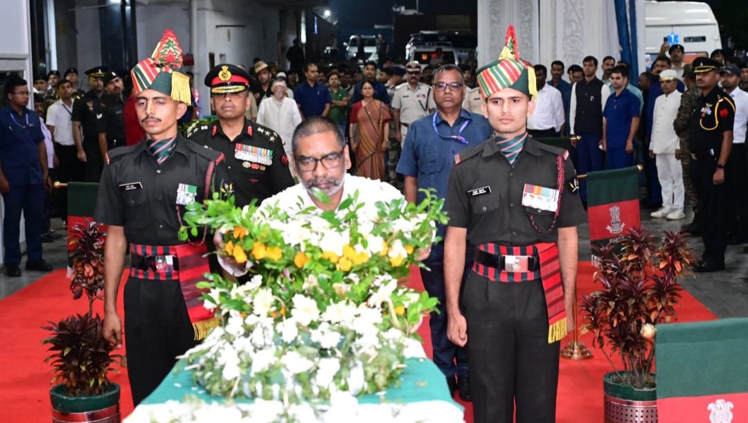 राज्यपाल एवं मुख्यमंत्री ने शहीद अग्निवीर नीरज कुमार चौधरी को दी भावपूर्ण श्रद्धांजलि