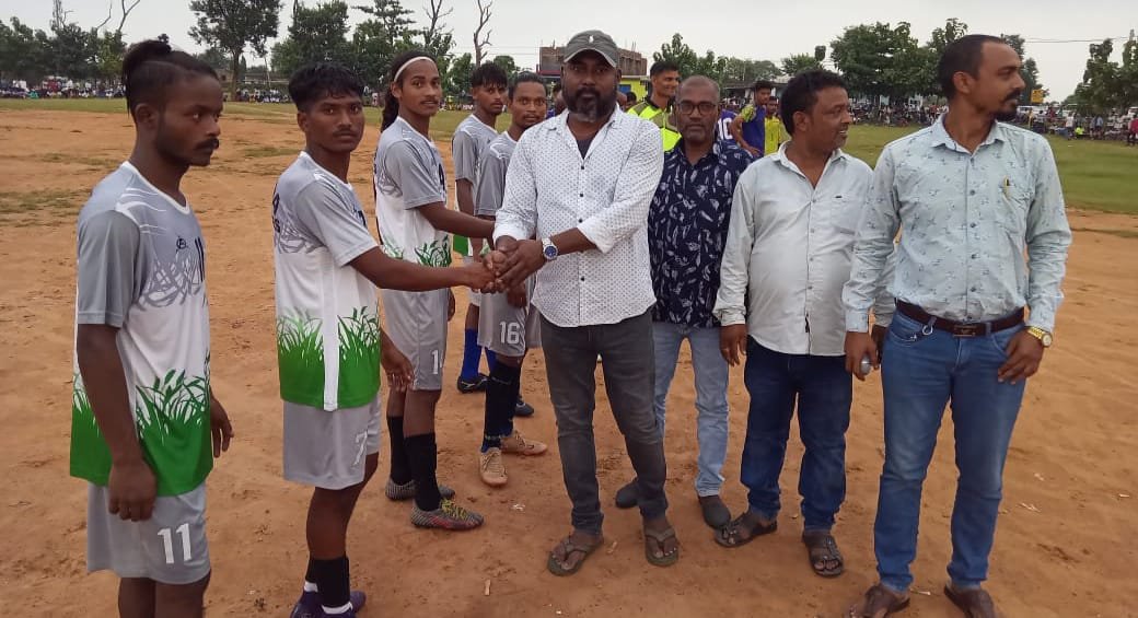ग्रामीण क्षेत्र में प्रतिभावान खिलाड़ियों की कमी नहीं उसे निखारने की आवश्यकता:प्रकाश करमाली