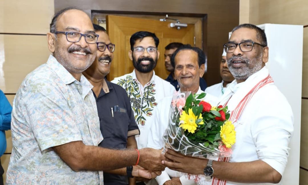 मुख्यमंत्री से झारखंड कल्चरल आर्टिस्ट एसोसिएशन के प्रतिनिधिमंडल ने की मुलाकात