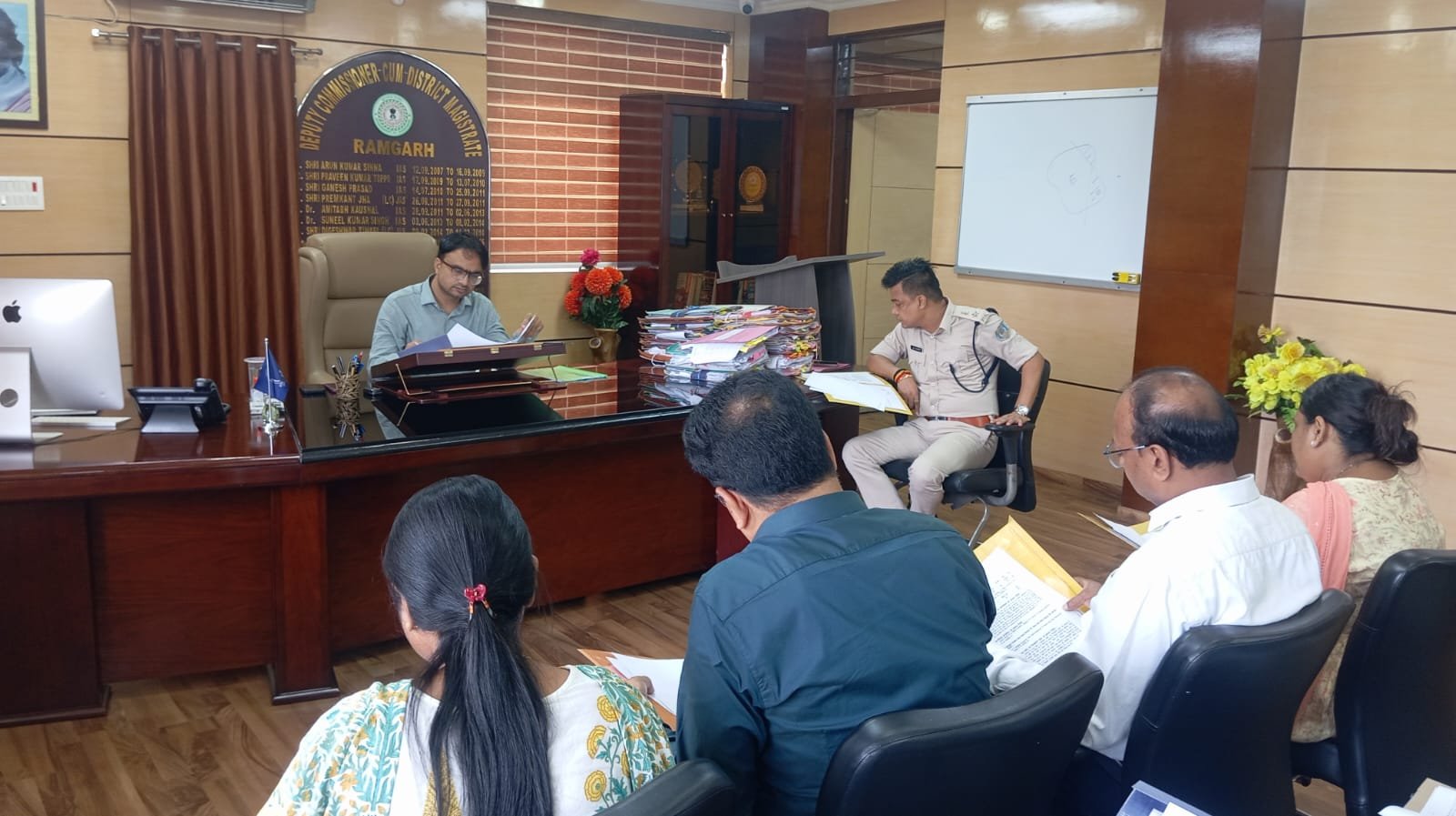 जिला कारा समिति की बैठक उपायुक्त की अध्यक्षता में हुई संपन्न