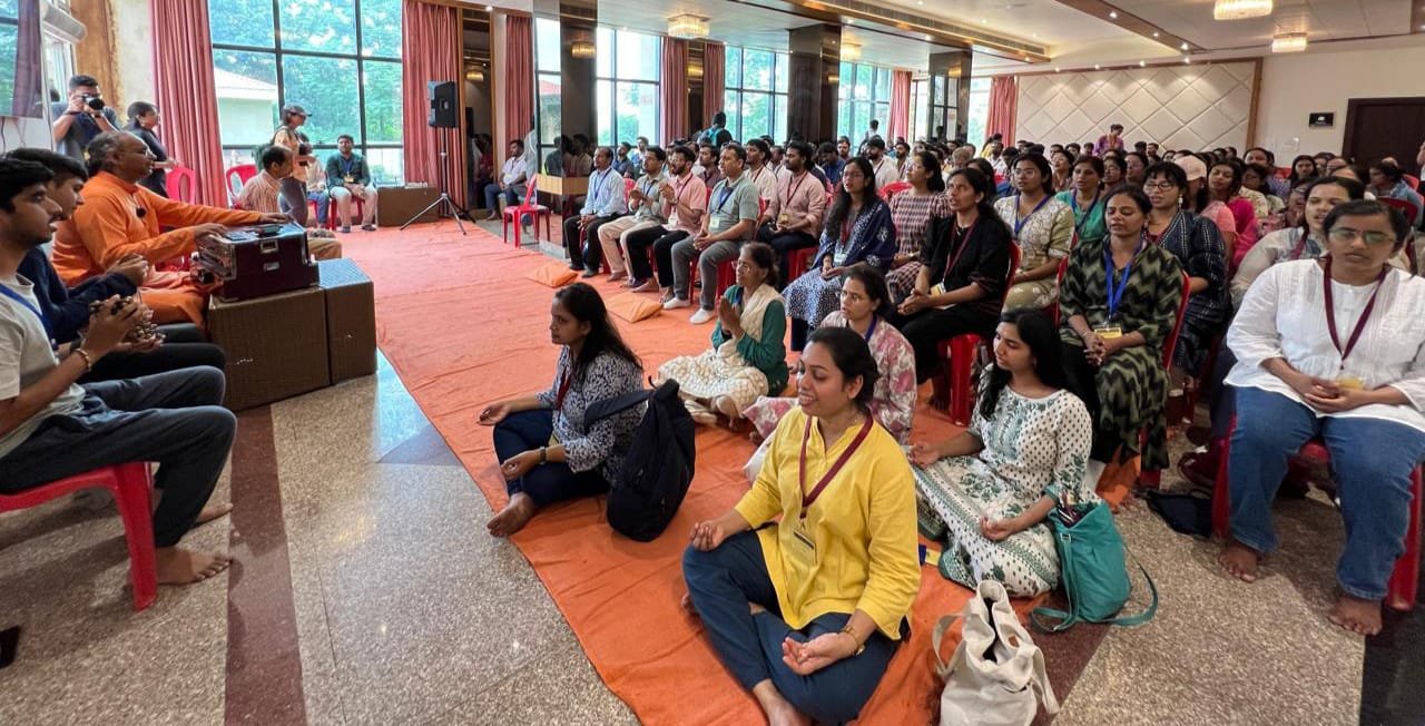 लेक रिसॉर्ट के पर्यटन बिहार में योगदा सत्संग द्वारा संतुलित आध्यात्मिक पर विशेष कार्यक्रम आयोजित