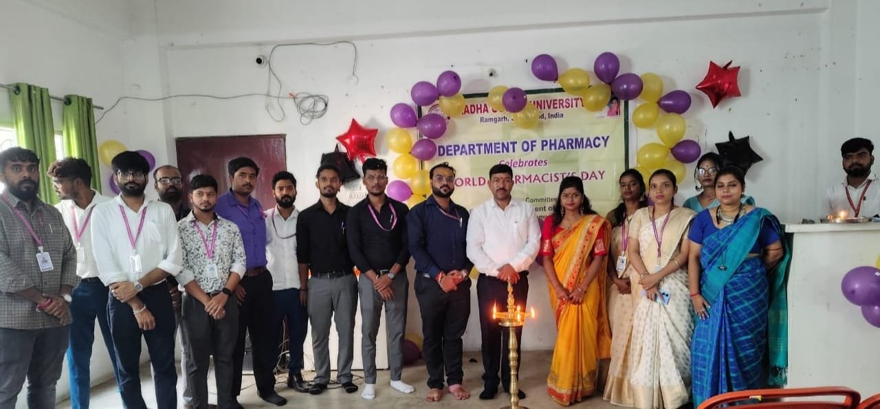 राधा गोविंद विश्वविद्यालय में विश्व फ़ार्मासिस्ट दिवस एवं फ़ार्माकोविजिलेंस सप्ताह का आयोजन