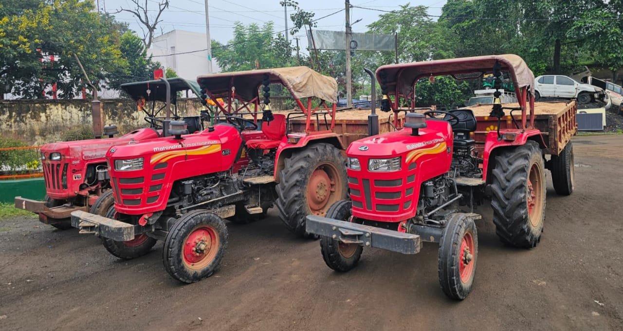 अवैध खनन पर जिला प्रशासन की कार्रवाई, प्राथमिकी दर्ज