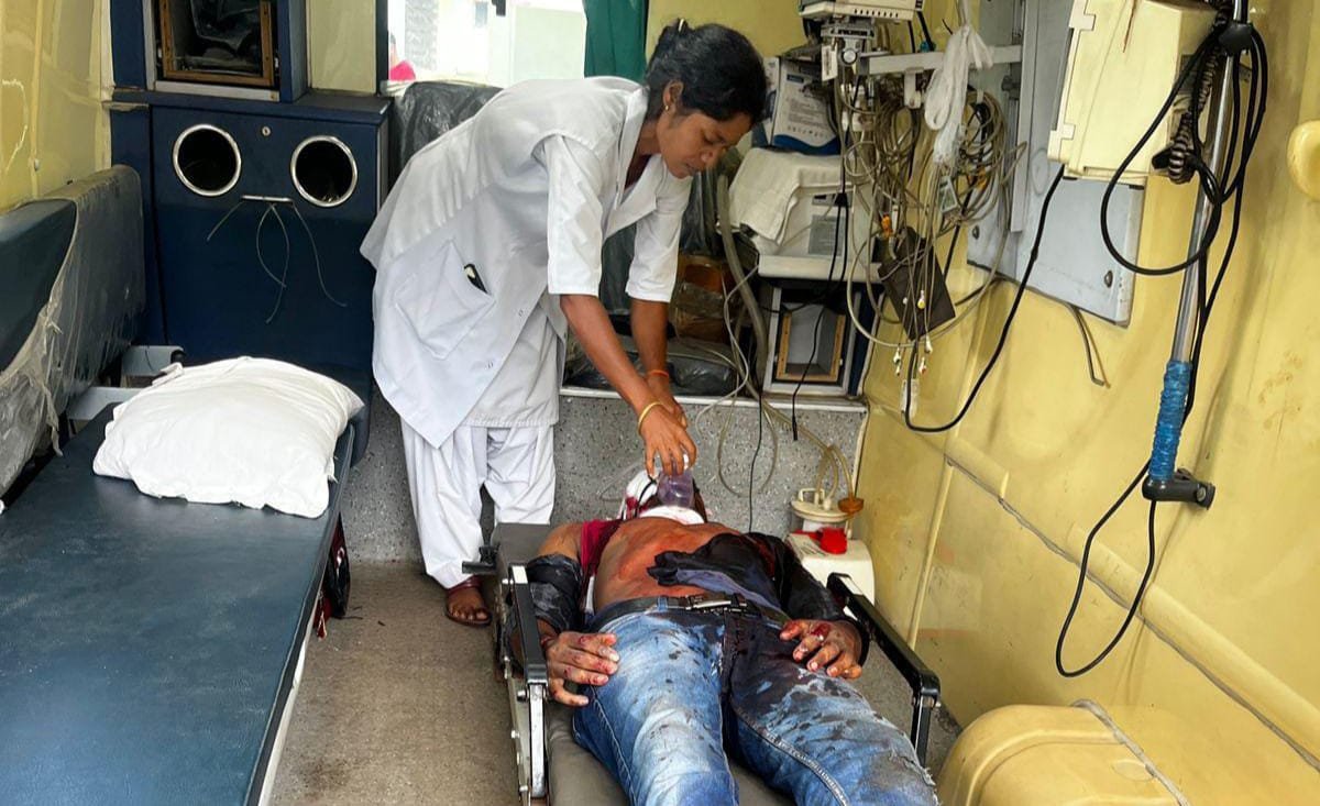 सड़क दुघर्टना में पांच लोग घायल, चार घायल रामगढ़ सदर रेफर