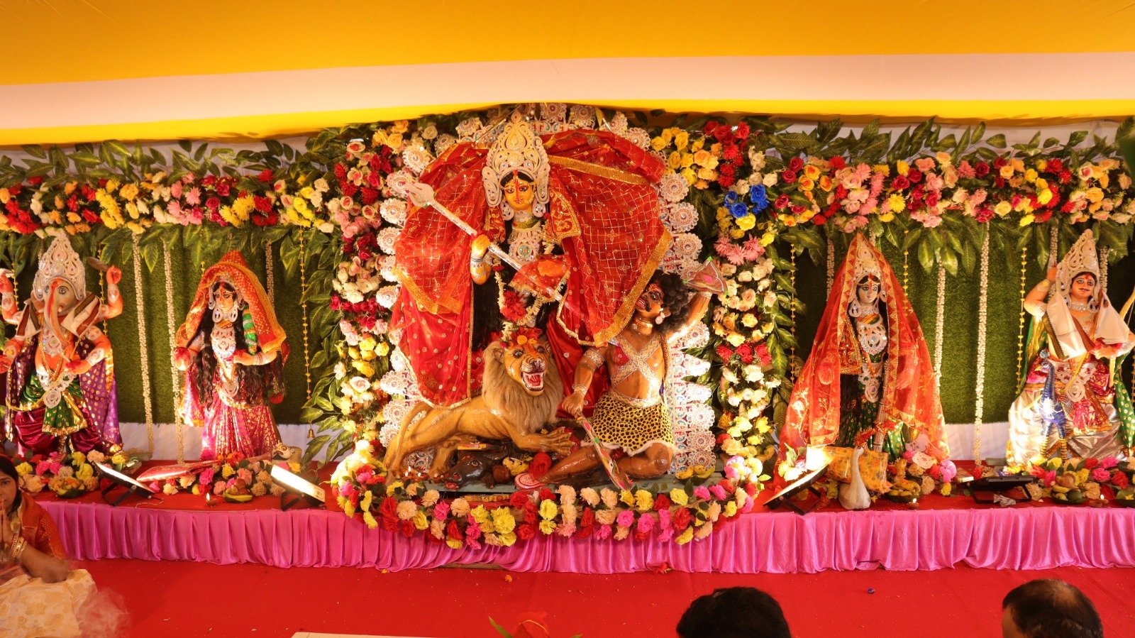 भक्ति और उत्साह का संगम: जिंदल स्टील में दुर्गा पूजा का भव्य आयोजन