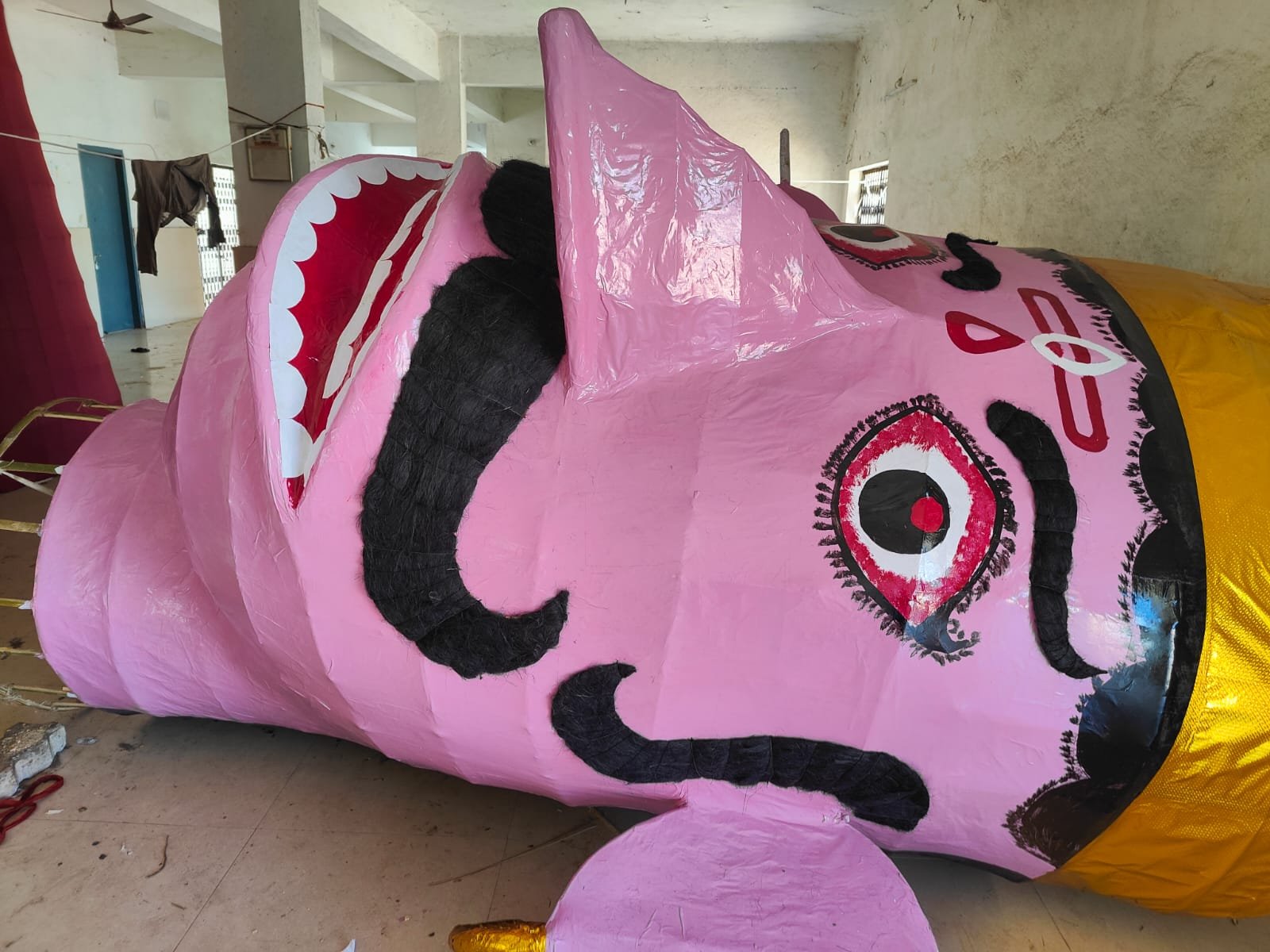 सिद्धू कान्हु मैदान में रावण दहन समारोह की तैयारी अंतिम चरण में