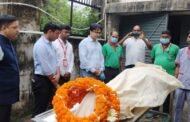 रामगढ़ सदर के बीडीओ के निधन पर मेदांता अस्पताल पहुंचे जिला के अधिकारी,दी श्रद्धांजलि