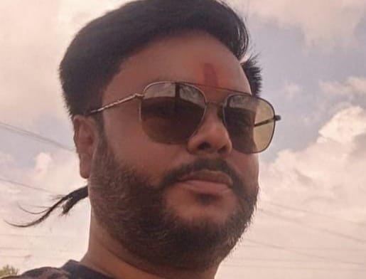 विजयादशमी में सहायक अध्यापक को मानदेय नहीं मिलने पर सरकार के प्रति रोष प्रकट