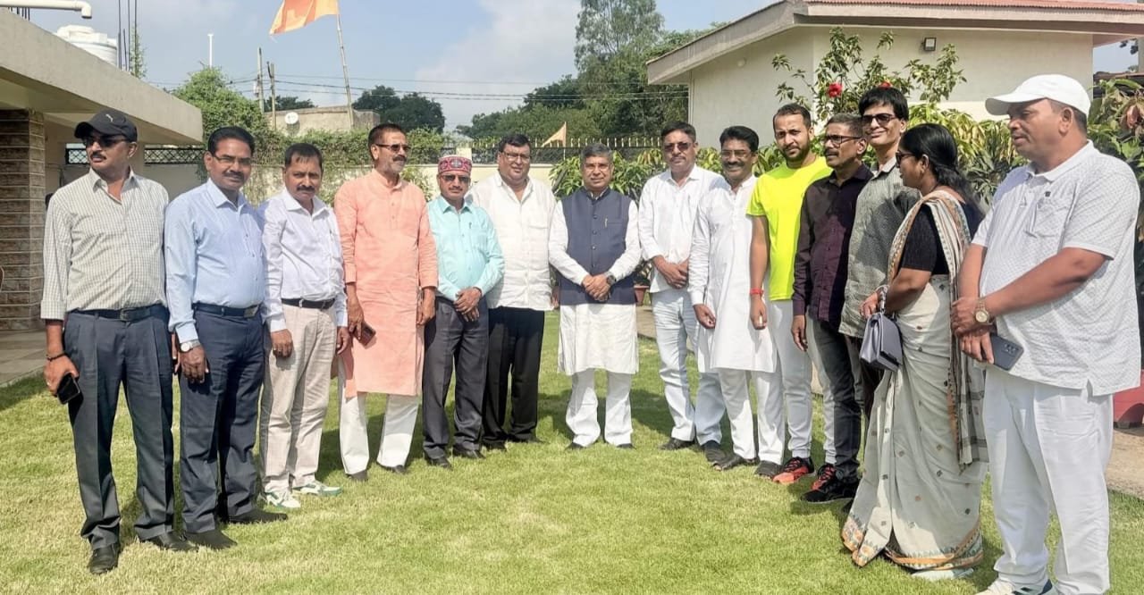 आदित्य साहू को भाजपा प्रदेश कार्यकारी अध्यक्ष बनने पर हजारीबाग सांसद प्रतिनिधियों ने दी बधाई