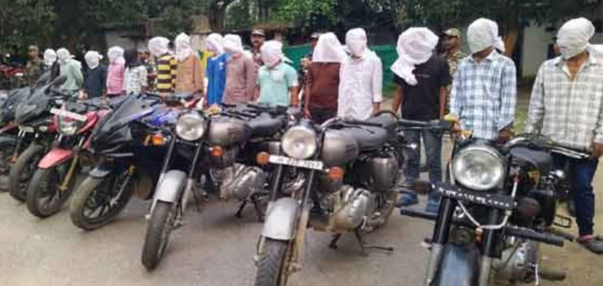 रांची में चोरी की 22 बाइक के साथ 15 अपराधी गिरफ्तार