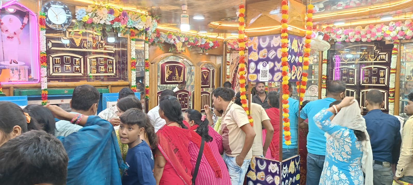 धनतेरस को लेकर कोयलांचल में रही धूम,लोगों ने की खरीदारी