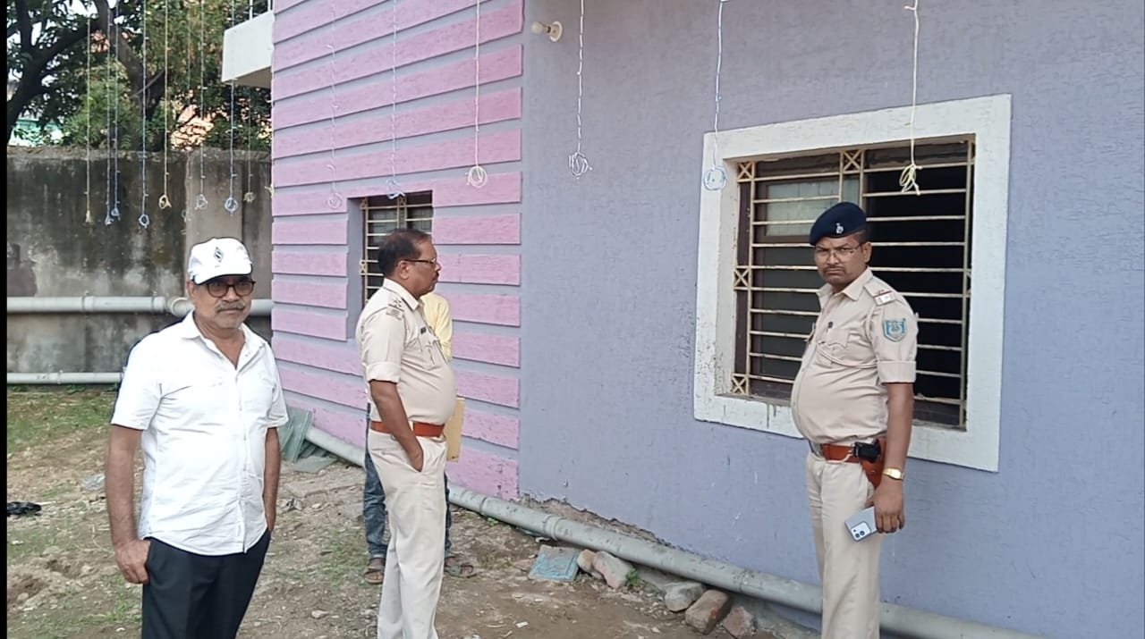 आरबीपीआर कंपनी के ड्राइवर सत्यदेव ने पंखे से फांसी लगाकर की आत्महत्या