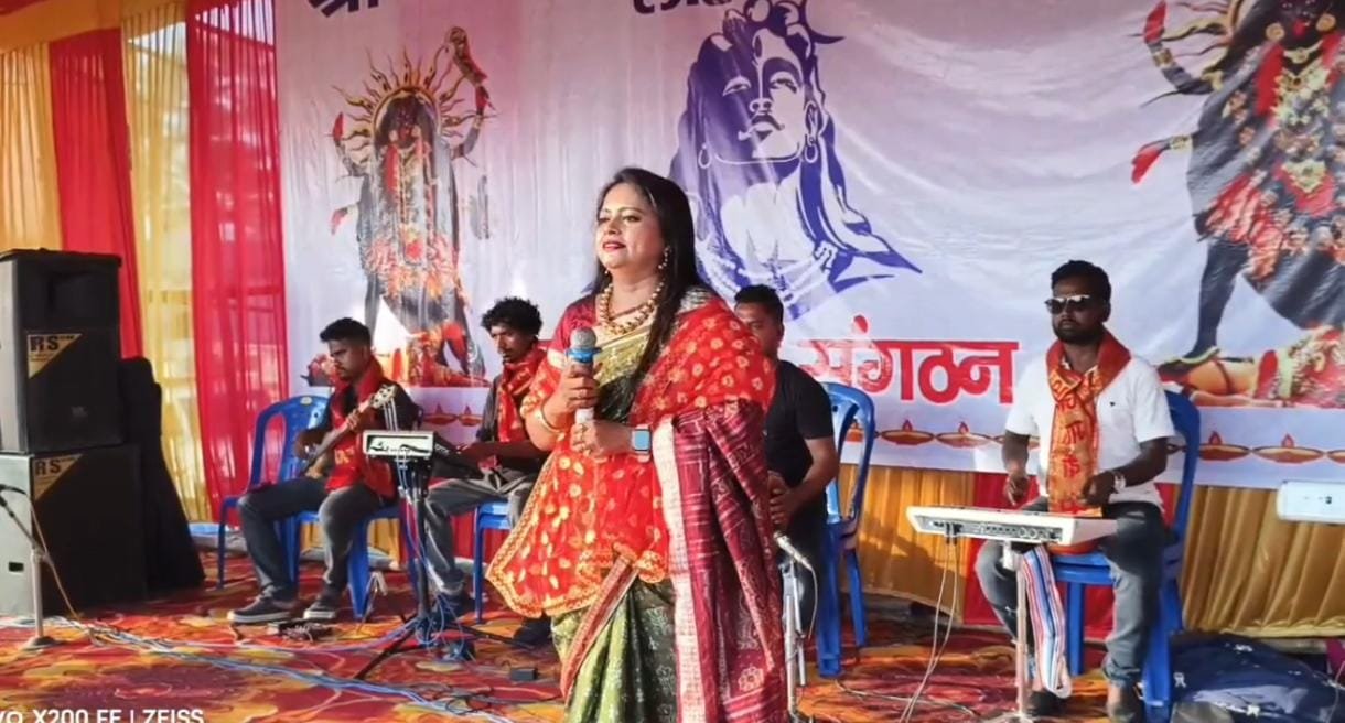 काली पूजा समिति श्री महाकाल परिवार ने झारखंडी कला संस्कृति को बढ़ावा दिया