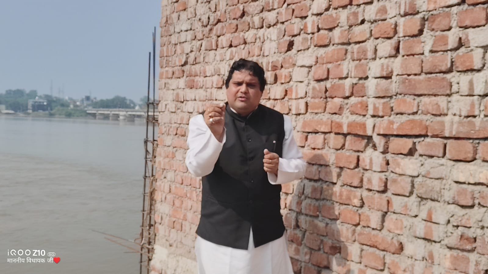 कोयल नदी का अतिक्रमण करवा रहे नगर आयुक्त,प्रशासन मुकदर्शक: रूचिर तिवारी