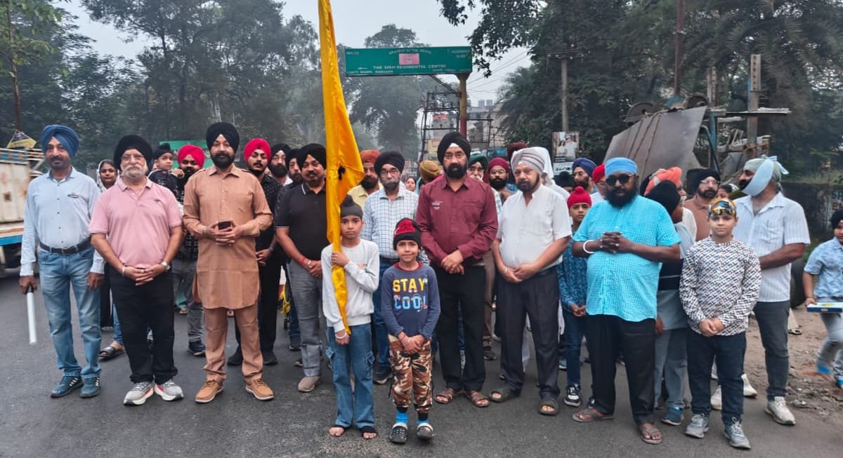 गुरु नानक देव जी के प्रकाश उत्सव को लेकर छठे दिन निकाली गई प्रभात फेरी