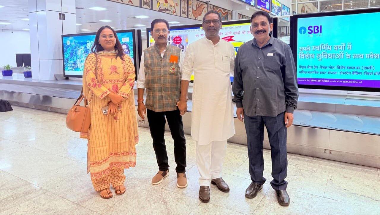 मुख्यमंत्री हेमंत सोरेन से मिले पूर्व सांसद धीरज प्रसाद साहू