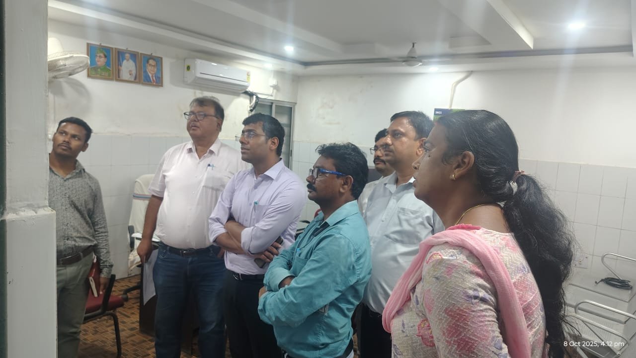 रामगढ़ जिला के गोला प्रखंड का डीडीसी ने किया दौरा