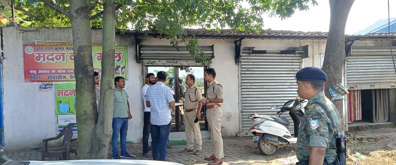 एसडीपीओ पतरातू ने सेविका हत्याकांड स्थल का लिया जायजा