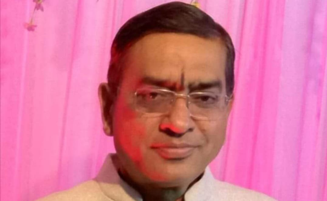 गांधी जी की मूर्ति को खंडित करने वालों पर कार्रवाई हो