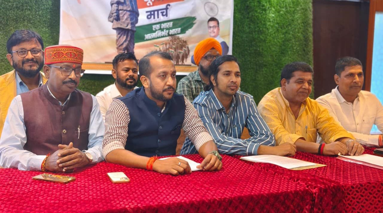 लौह पुरुष सरदार वल्लभ भाई पटेल के 150वी जयंती के अवसर पर जिले में होगा पदयात्रा और कई कार्यक्रम: राजीव जायसवाल